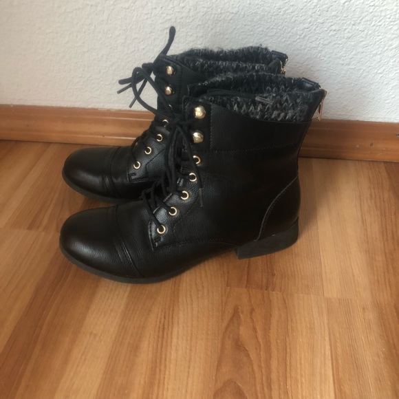 Shoes - BLACK BOOTS 7 1/2